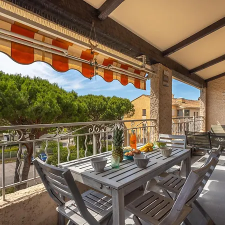 Les Faubourgs Saint Michel By Interhome