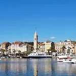 Les Faubourgs Saint Michel By Interhome *