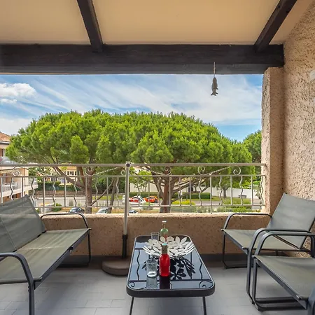 Lägenhet Les Faubourgs Saint Michel By Interhome *